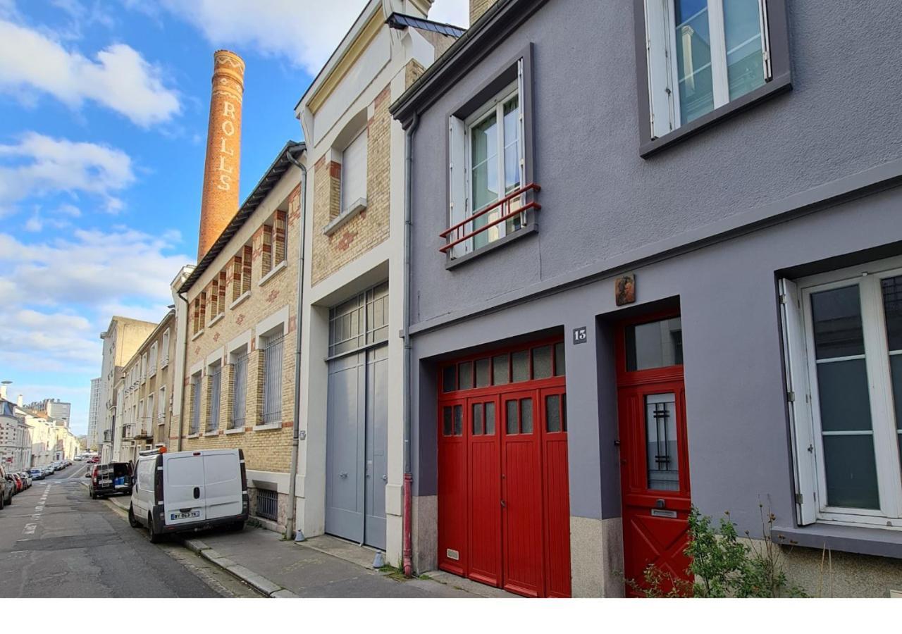 "Le Roll'S" - 1 Chambre - 5 Couchages - Calme - Terrasse - Parking Prive Tours Bagian luar foto